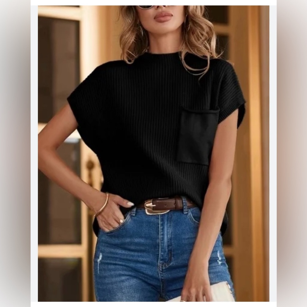 Ugerlov Black Knit Top, 78% Merino Wool, 22% Acrylic. Size M.